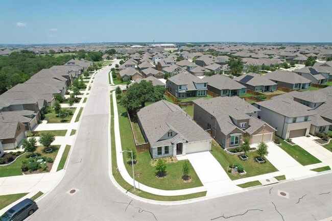 Building Photo - 2209 Santa Isabella Dr