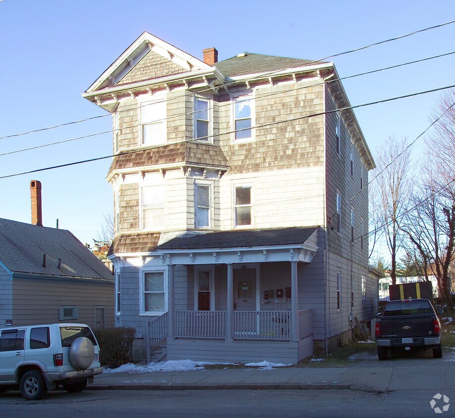 Building Photo - 160 Robeson St