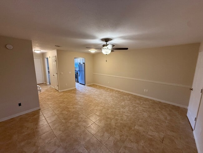 Foto del edificio - 6588 Harbour Blvd