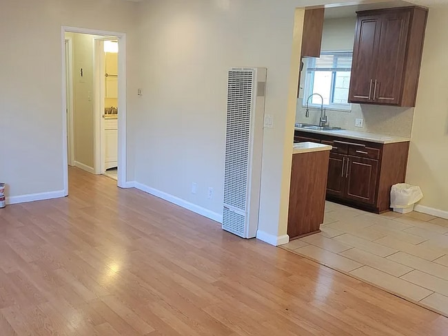 Foto del edificio - 345 Gertrude St