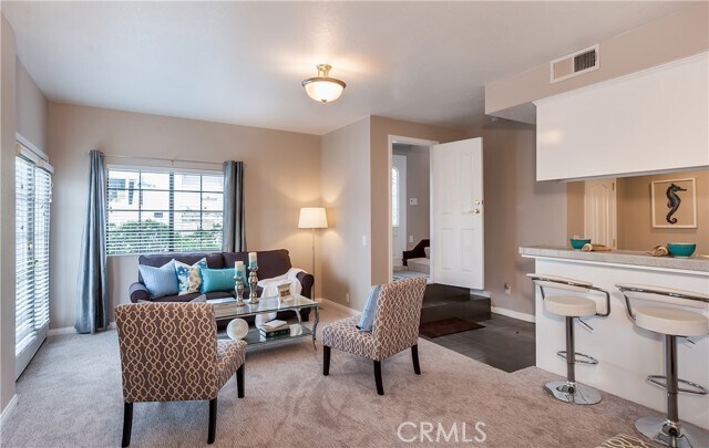 Foto del edificio - 328 Rosecrans Ave