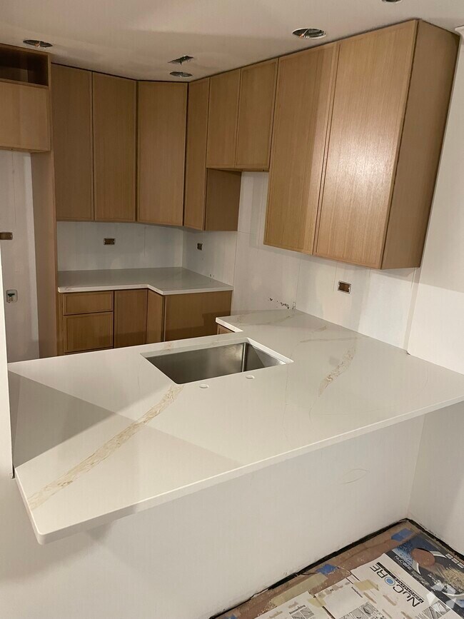Building Photo - 1502 W Jonquil Ter