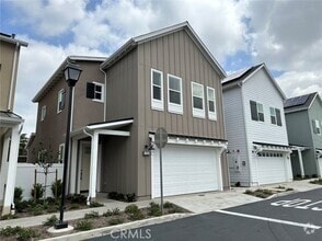 Building Photo - 953 Wonder Ln
