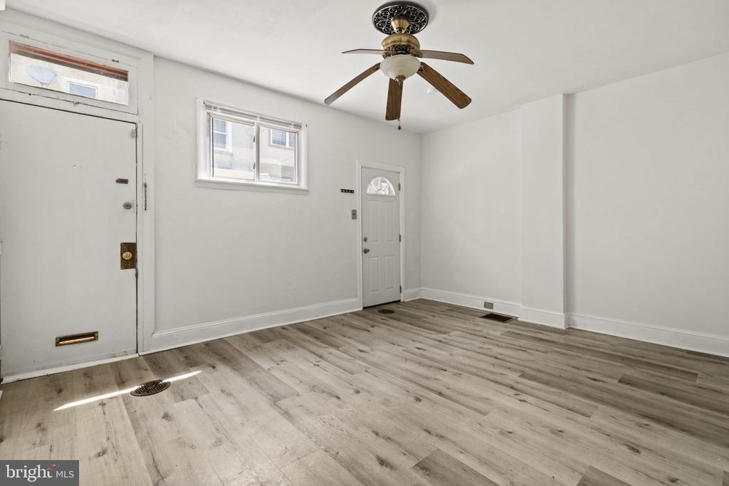 Foto principal - 4330 Fleming St