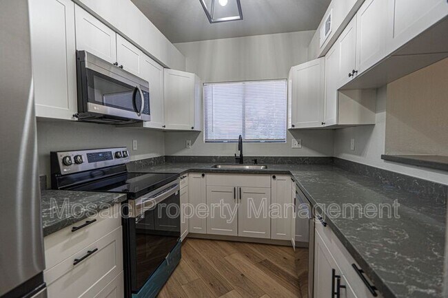Foto del edificio - 1287 N Alma School Rd
