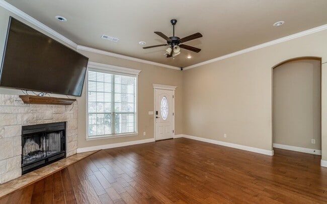 Foto del edificio - 7900 Shreveport Dr