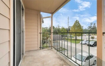 Building Photo - 3770 Lovers Wood Ln