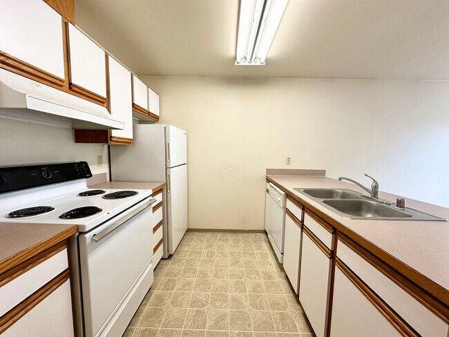 Foto del edificio - 808 Juniper Ave