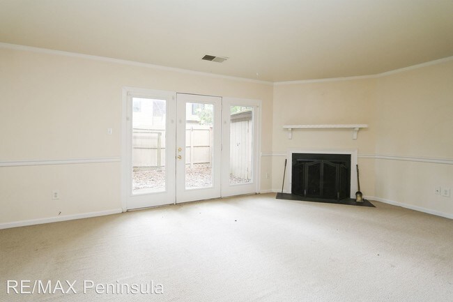 Building Photo - 1083 Willow Green Dr