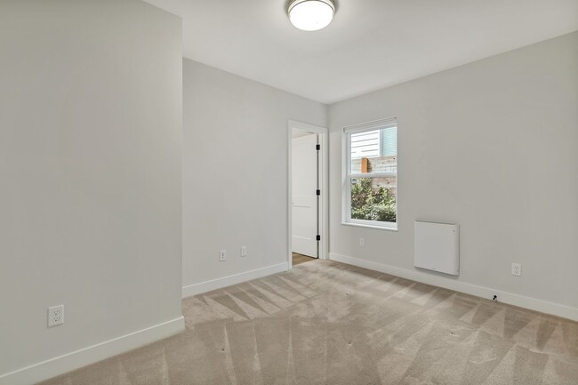 Foto del edificio - 4bed/4 bath Modern Townhome with High-End ...