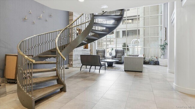 Foto del edificio - 100 Cutter Mill Rd