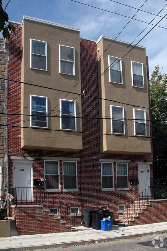Primary Photo - 2022 N Woodstock St