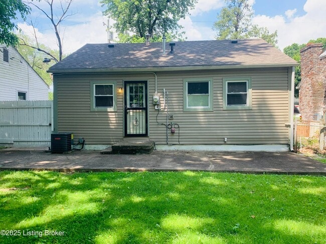 Building Photo - 219 N 37th St