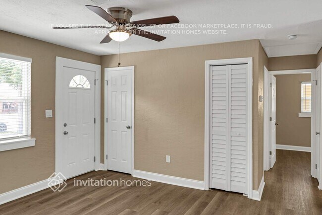 Building Photo - 424 4th St NW