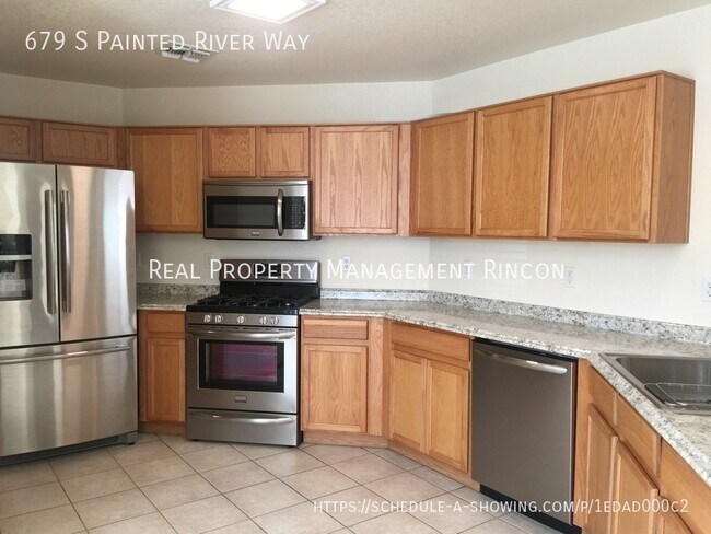 Building Photo - 679 S Painted River Way