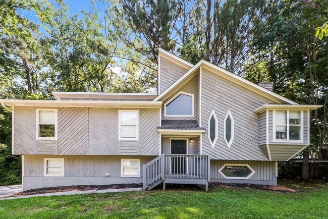 Building Photo - 3684 Linwood Way