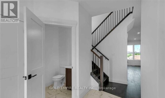 Building Photo - 28 Rosina Ln