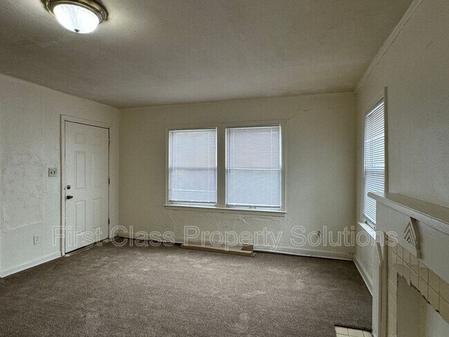 Foto del edificio - 1904 NE 25th St