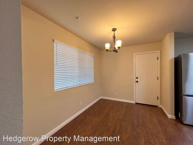 Building Photo - 2 br, 2.5 bath House - 140 Golden Gate Circle