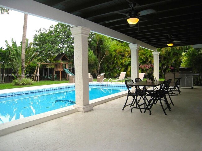 Building Photo - 7260 SW 105th Terrace
