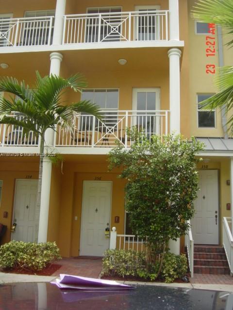 Foto del edificio - 358 SW 14th Ave