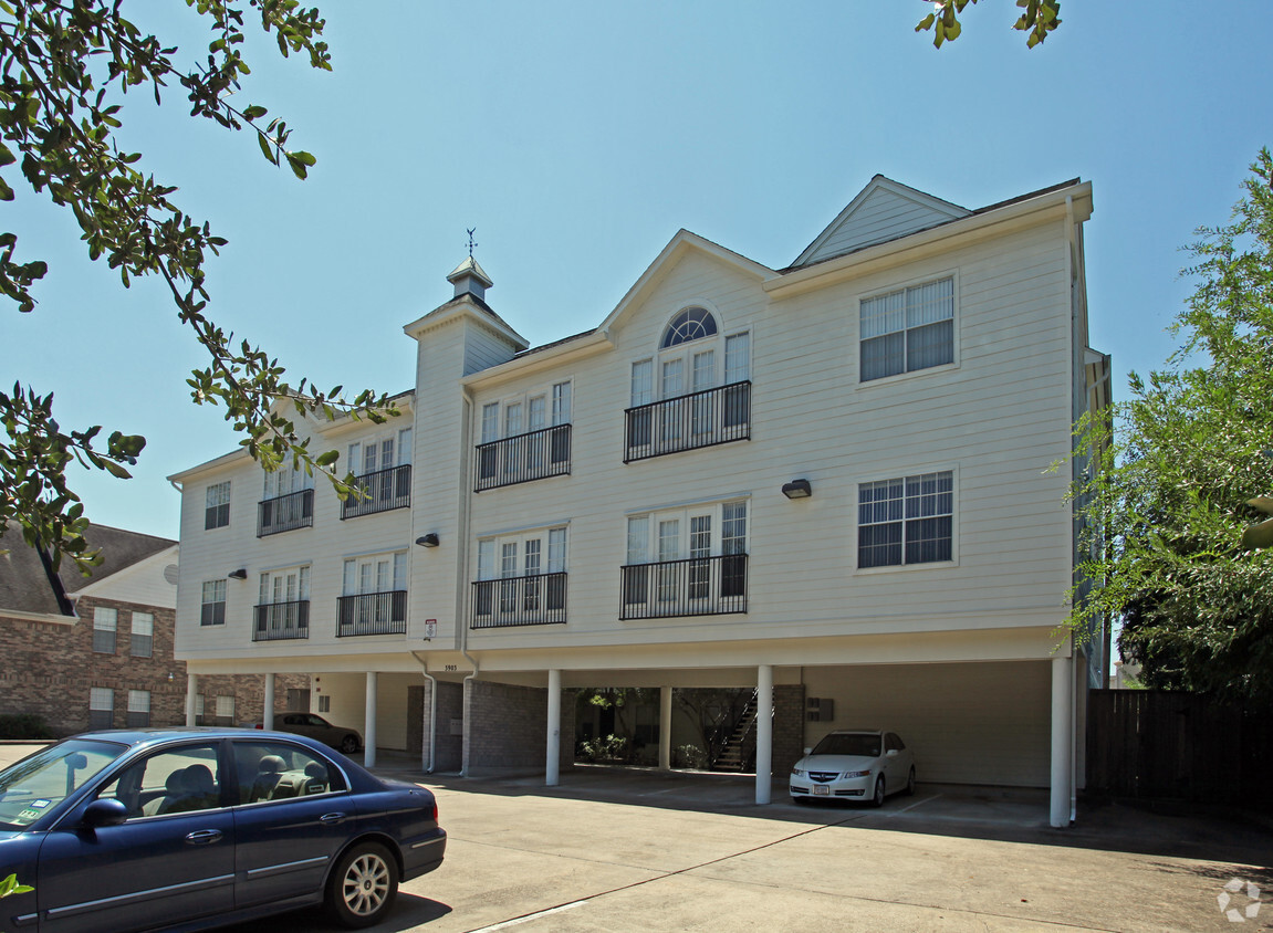 Primary Photo - Law Street Apartments