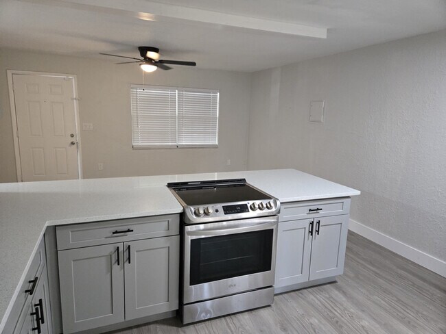 Foto del edificio - 266 Diamond St