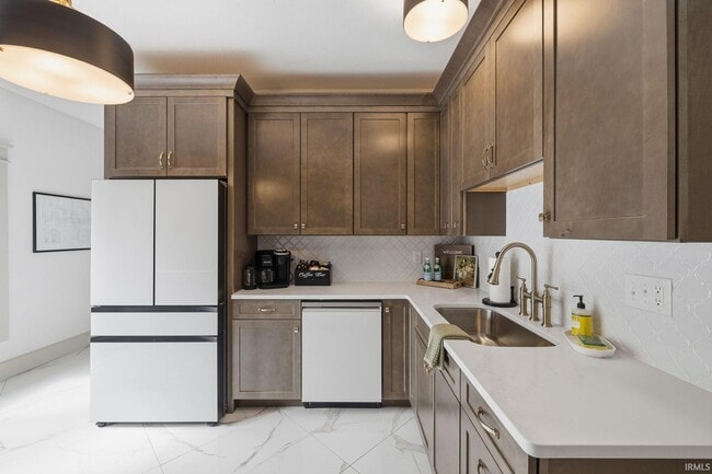 Foto del edificio - 1122 S Fess Ave