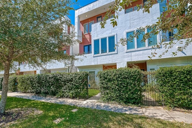 Foto del edificio - 2748 Clay St