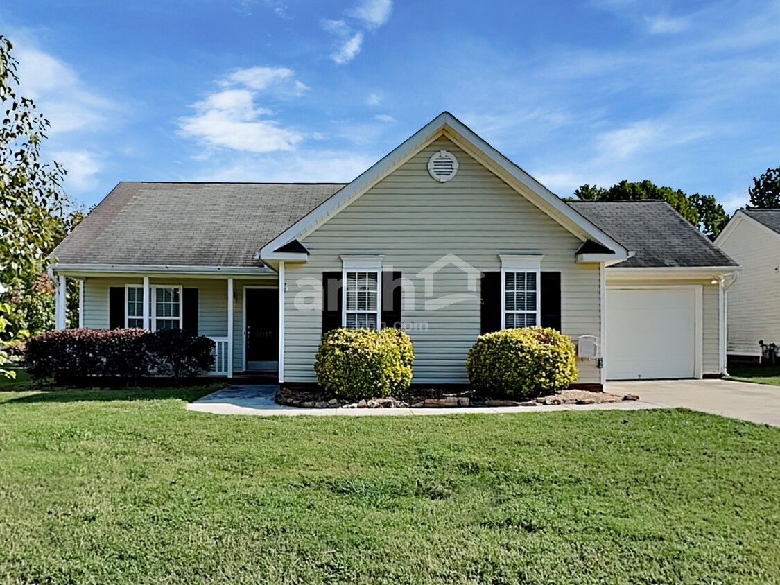 Primary Photo - 5015 Walden Ridge Dr