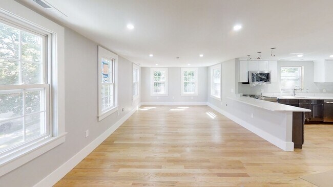 Building Photo - 406 Fuller St