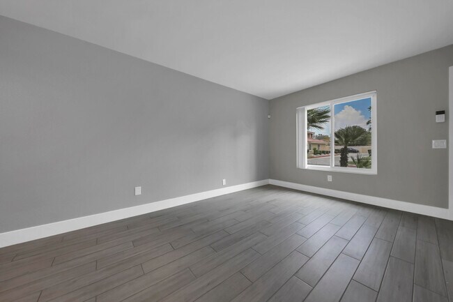 Building Photo - 415 Tava Ln