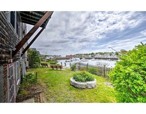 Primary Photo - 5 Bearskin Neck
