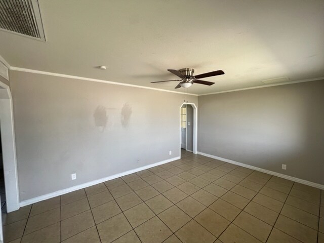 Building Photo - 7011 N 76th Dr