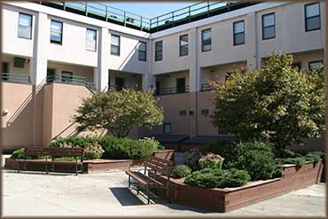 Building Photo - 67 Riverside Ave