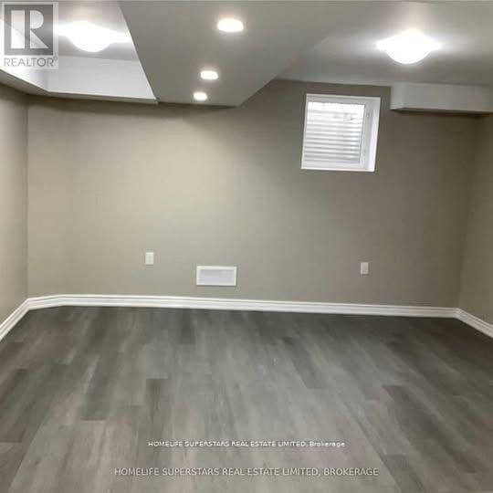 Photo du bâtiment - 12 Romeo Rd