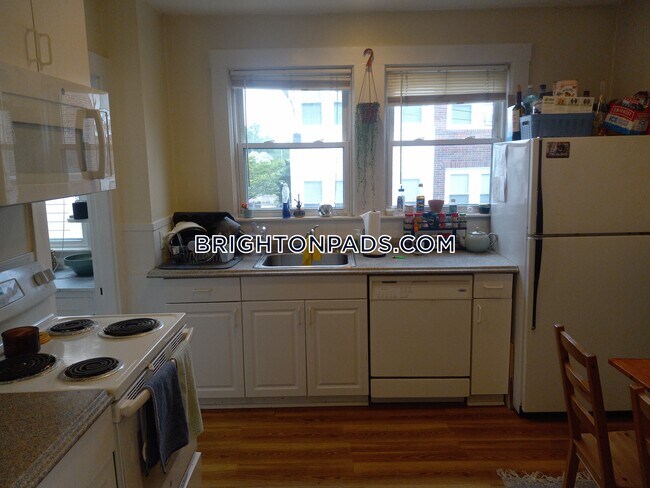 Foto del edificio - 6 Mapleton St