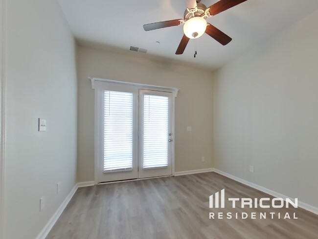 Building Photo - 404 Riverwood Ct