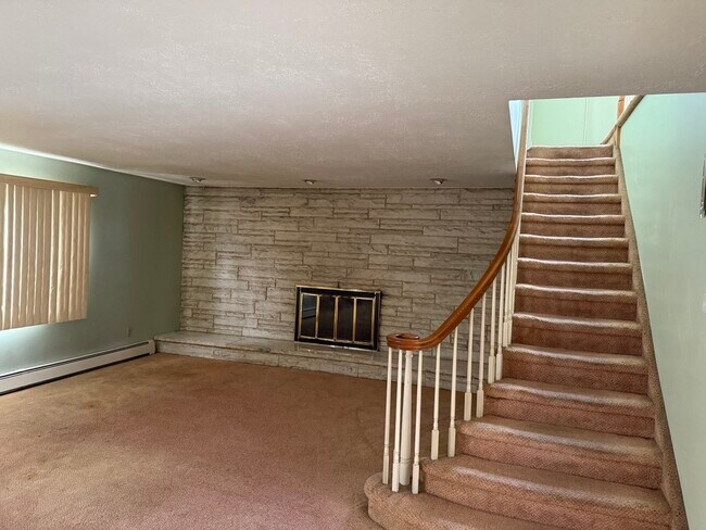 Foto del edificio - 139 Lincoln Hwy