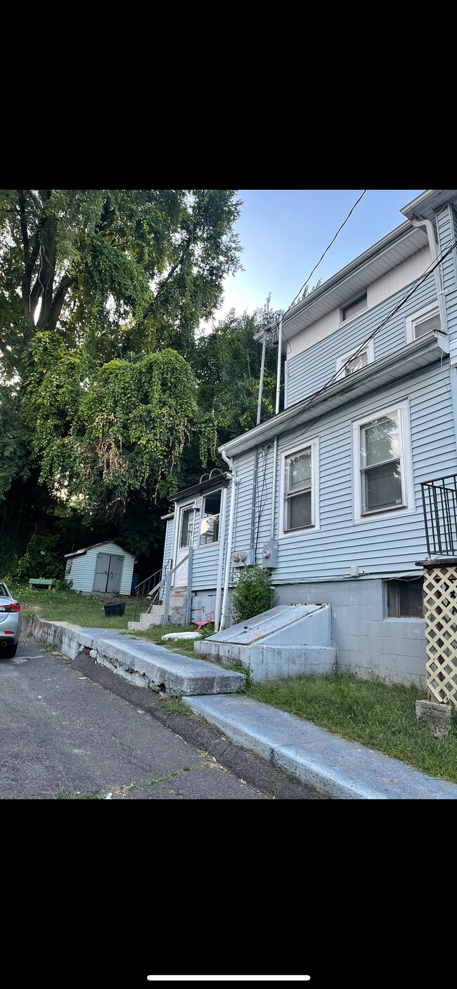 Foto del edificio - 122 Clark St