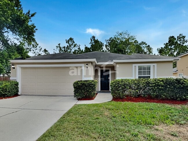 Building Photo - 12333 Anarania Dr