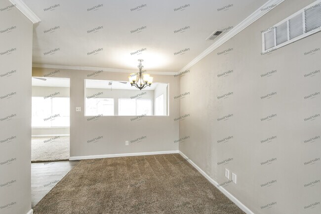 Foto del edificio - 7821 Leona St