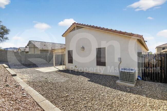 Foto del edificio - 9221 S Leila Ln