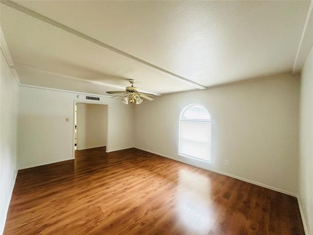 Building Photo - 1814 Woodbury