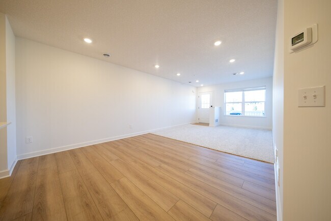 Building Photo - 5147 Long Pointe Pass