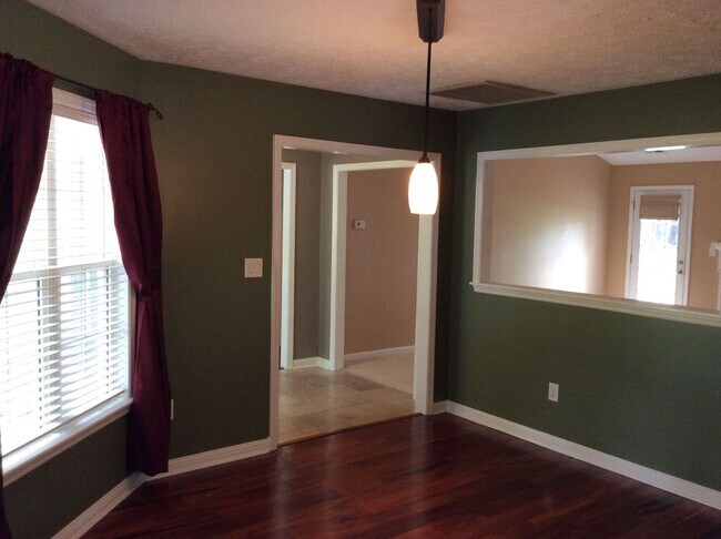 Foto del edificio - Single Family Home in Cherry Branch