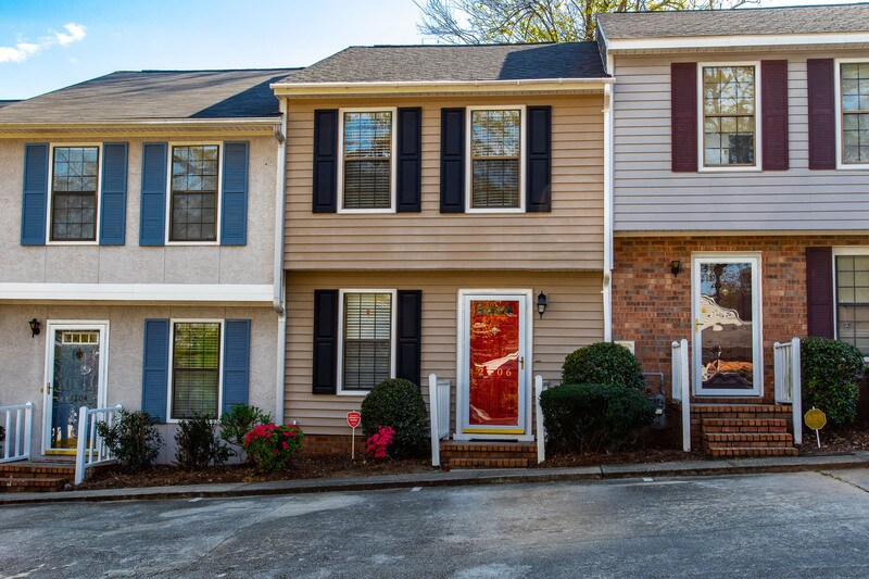 2106 Gary St, Augusta, GA 30904 Townhome Rentals in Augusta GA