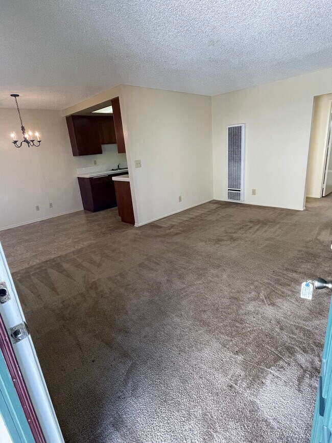 Spacious Living Area - 25206 Frampton Ave