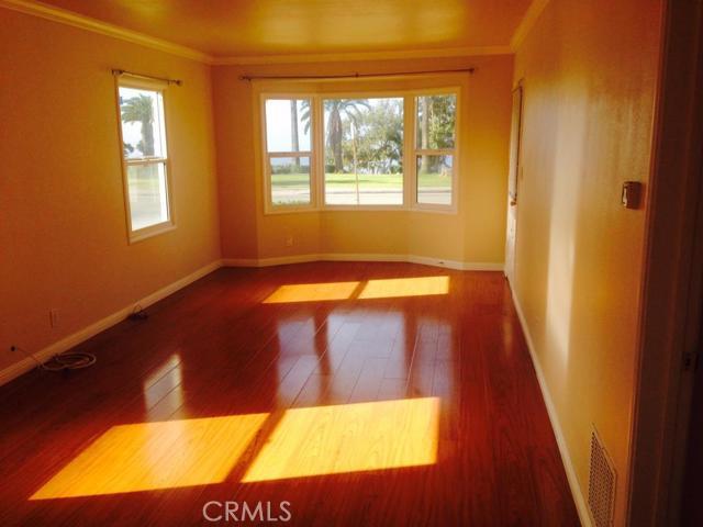 Building Photo - 962 W Paseo Del Mar