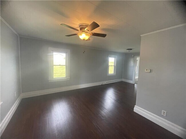 Building Photo - 1715 OH-43